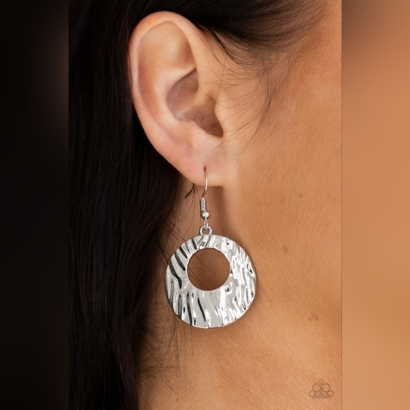 paparazzi Jewelry - Warped Perceptions Earrings